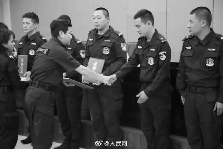 痛心！31岁民警台风抢险救援中牺牲