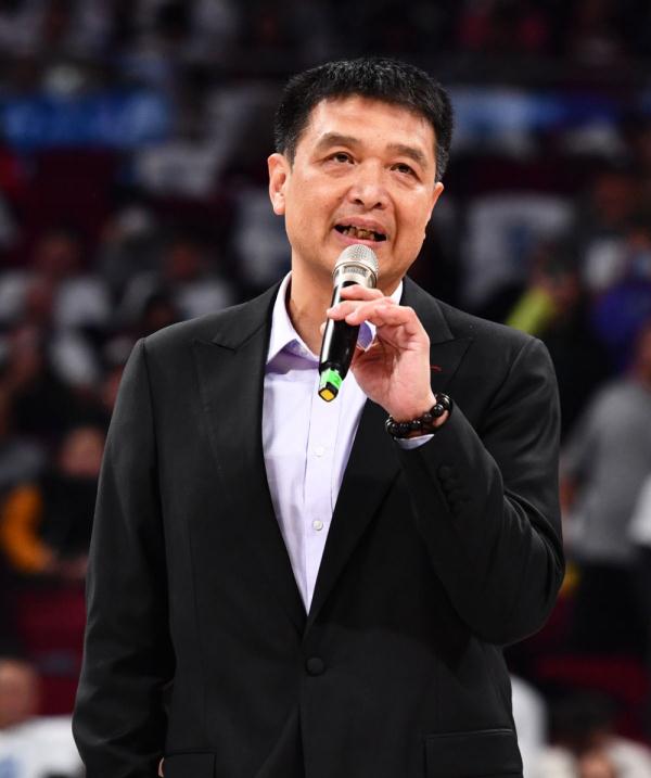 闵鹿蕾出任北控男篮主教练