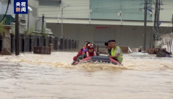 广东揭阳受暴雨影响多地内涝 消防紧急转移群众207人 广东揭阳受暴雨影响多地内涝 消防紧急转移群众207人