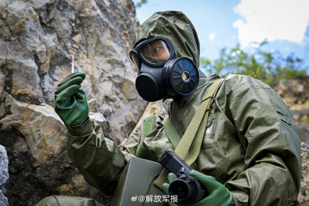 野外驻训砺精兵! 野外驻训砺精兵!