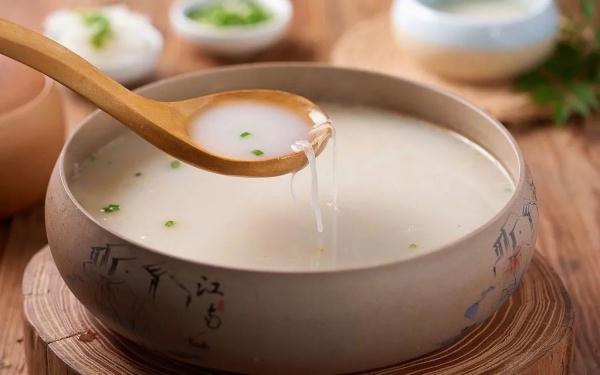 今日白露 | 凝玉花上露 清影入山秋