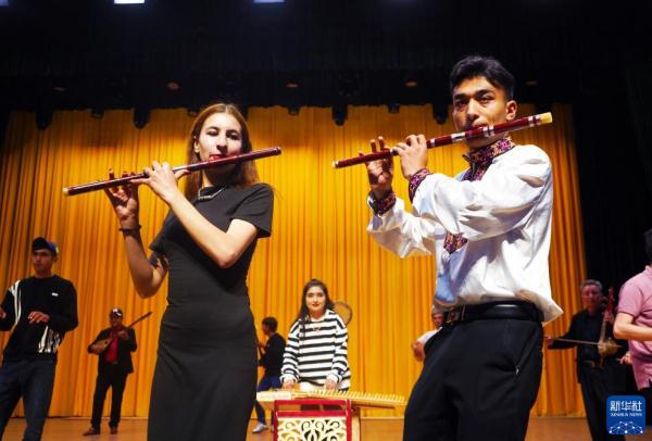 唱响帕米尔之声