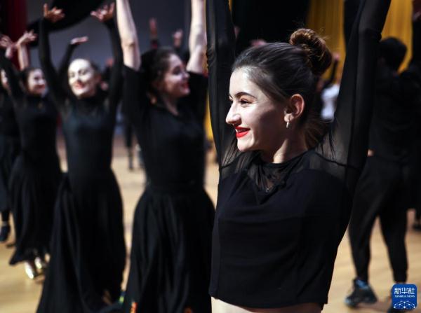 唱响帕米尔之声