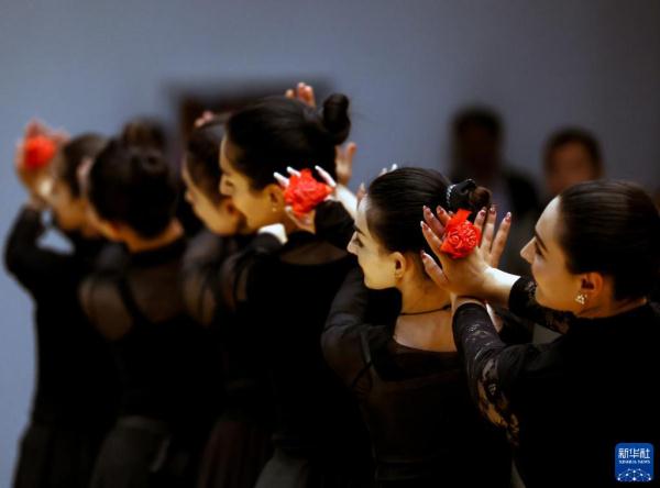 唱响帕米尔之声