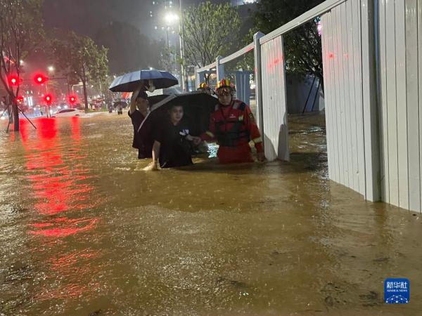 深圳普降极端特大暴雨