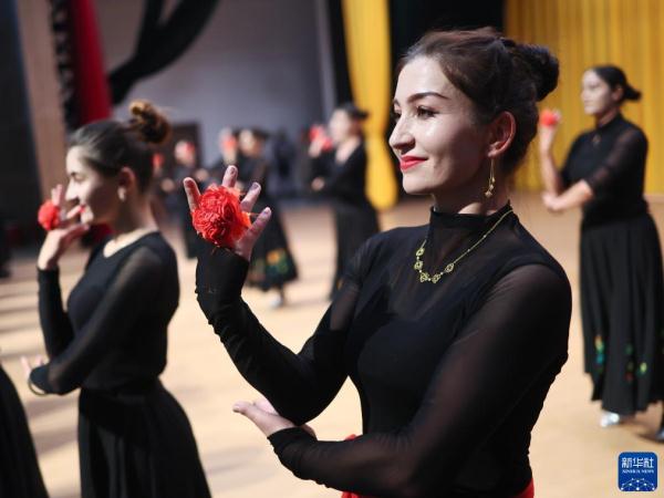 唱响帕米尔之声