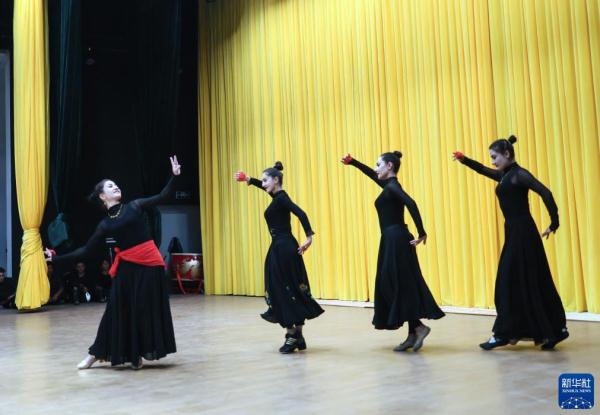 唱响帕米尔之声