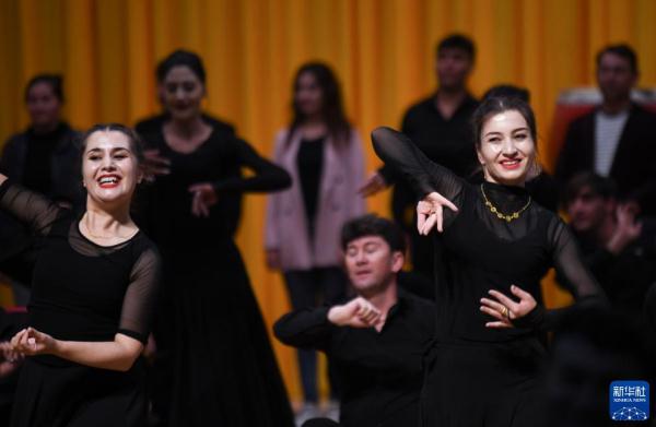 唱响帕米尔之声