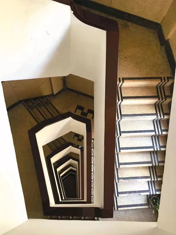 上海这栋楼曾引发大量围观！彻底搬空后仍有不少人打卡：希望保留城市记忆