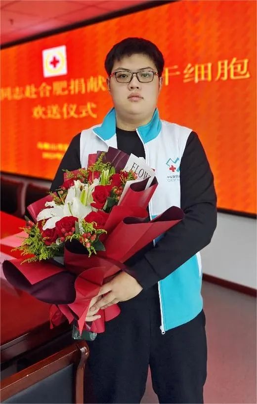 还没毕业就救了个人！接到通知后，小伙开始疯狂健身……