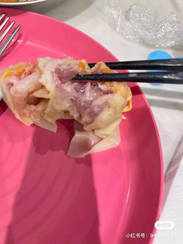 沪上知名亲子餐厅,给宝宝上的云吞馅竟然是生的? 沪上知名亲子餐厅,给宝宝上的云吞馅竟然是生的?