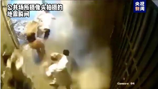 已致2012人遇难！中国女游客：拉着妈妈狂奔逃生！监控曝光揪心一幕……