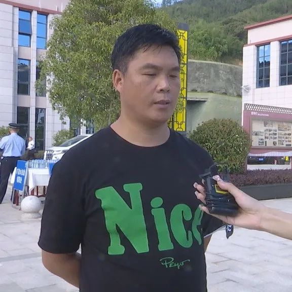 沉痛送别！英雄一路走好！