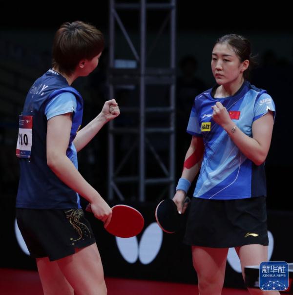 乒乓球亚锦赛：马龙获男单冠军 王曼昱/陈梦女双夺冠
