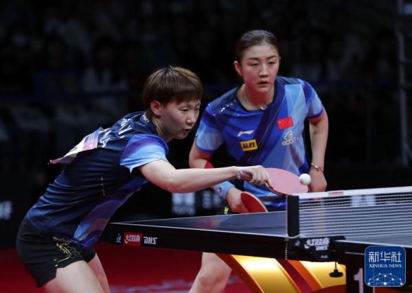 乒乓球亚锦赛：马龙获男单冠军 王曼昱/陈梦女双夺冠