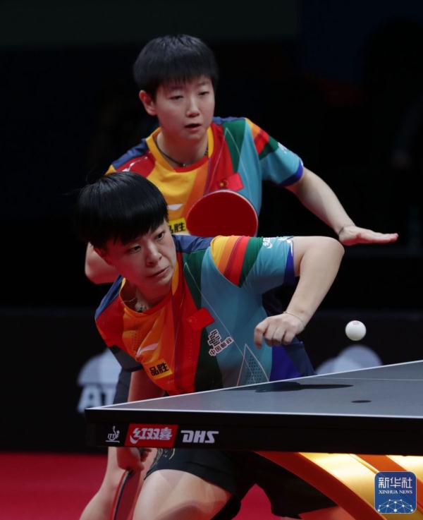 乒乓球亚锦赛：马龙获男单冠军 王曼昱/陈梦女双夺冠