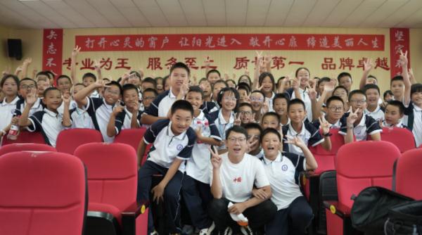 跳桥救人小哥彭清林,又做了件大事! 跳桥救人小哥彭清林,又做了件大事!