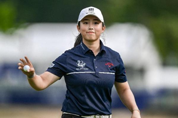 中国选手殷若宁登顶女子高尔夫球世界排名