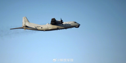 升空!跟随战机云端翱翔 升空!跟随战机云端翱翔