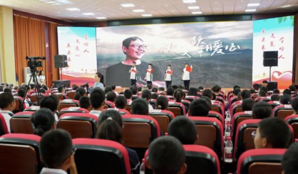 跳桥救人小哥彭清林,又做了件大事! 跳桥救人小哥彭清林,又做了件大事!