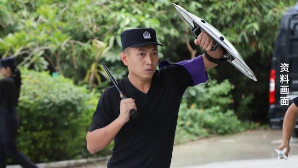 “逆行者”郑业宇牺牲两天后,他的孩子出生了…… “逆行者”郑业宇牺牲两天后,他的孩子出生了……