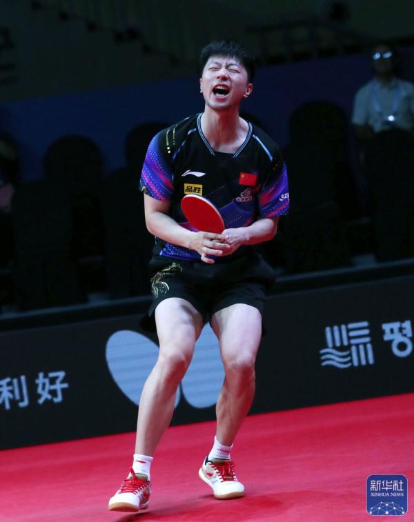 乒乓球亚锦赛：马龙获男单冠军 王曼昱/陈梦女双夺冠
