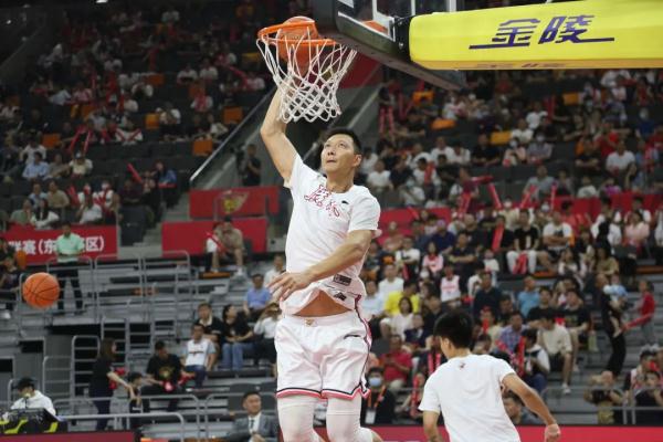 易建联将于本月15日在广州举办退役仪式