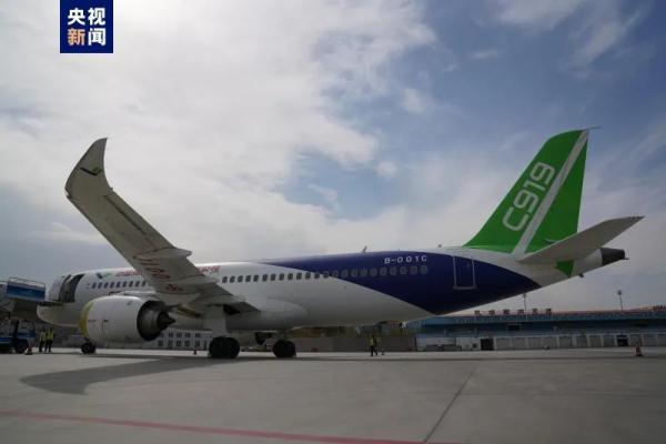 C919来了！多款国产机型新疆演示飞行全面展开
