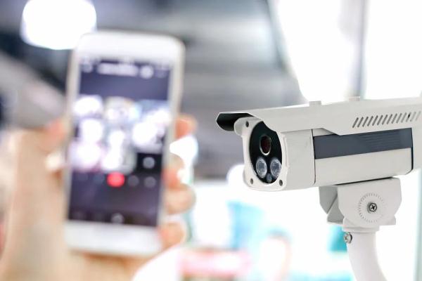 改装手机平放熄屏也能偷拍?记者调查背后产业链→ 改装手机平放熄屏也能偷拍?记者调查背后产业链→