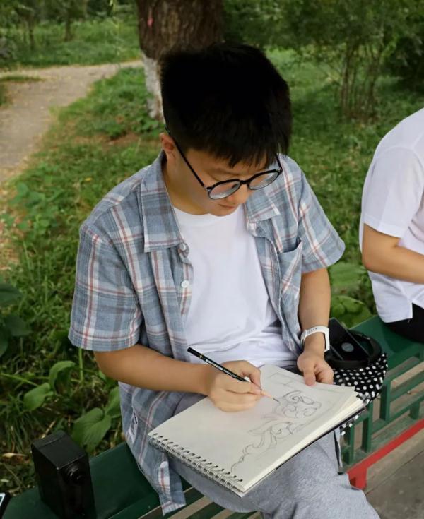 双双考入北大后，这对双胞胎又携手干了大事