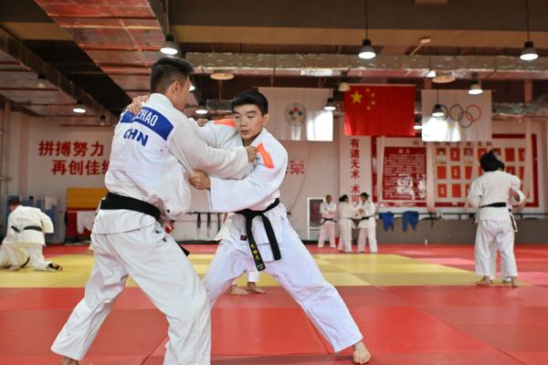 中国盲人柔道队备战杭州亚残运会 中国盲人柔道队备战杭州亚残运会