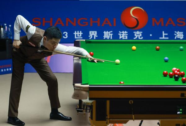 斯诺克上海大师赛开赛 丁俊晖战胜斯佳辉赢下“中国德比”
