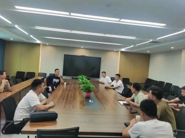 太可恶！偷了400条狗狗，这6人被抓！