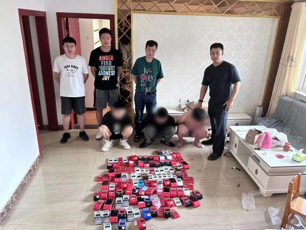300余部POS机同时开动2小时入账38万元！警方通报：6人被抓