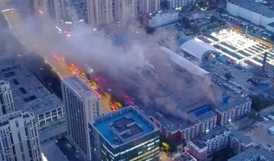 塔湾农贸市场突发火灾！沈阳消防最新通报