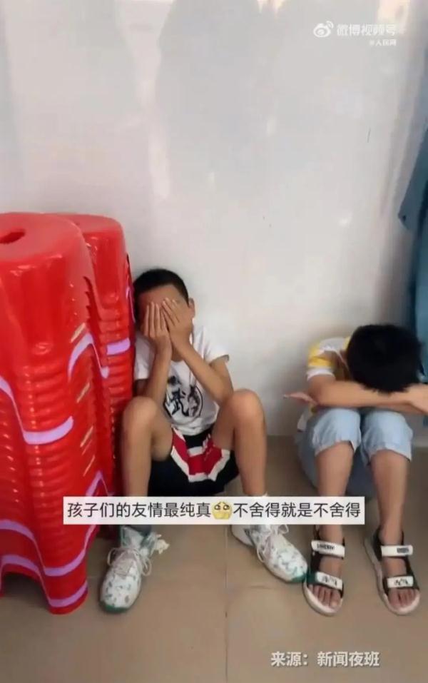 小学生转学，一封离别信看哭全班同学！