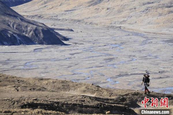 最新研究:全球变暖促加拿大高北极永久冻土融化和巨大环境变化 最新研究:全球变暖促加拿大高北极永久冻土融化和巨大环境变化