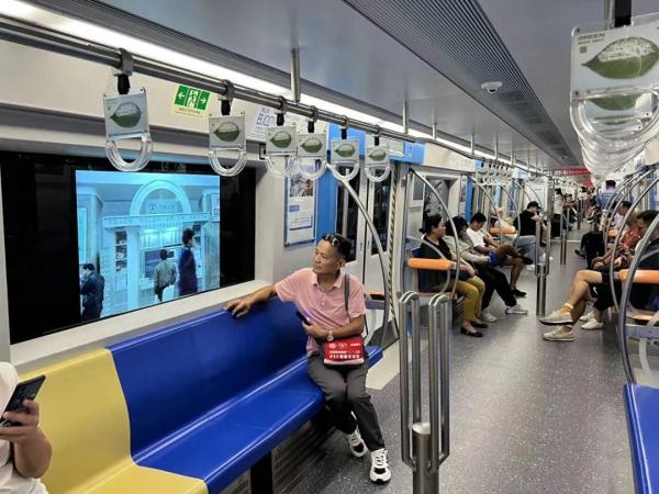 “穿越”数十年，北京这趟“时光列车”又来了