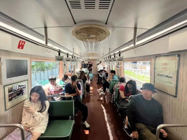 “穿越”数十年，北京这趟“时光列车”又来了