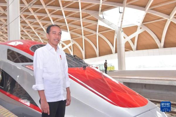 时速350公里!印尼总统首乘雅万高铁:很平稳、很舒适 时速350公里!印尼总统首乘雅万高铁:很平稳、很舒适