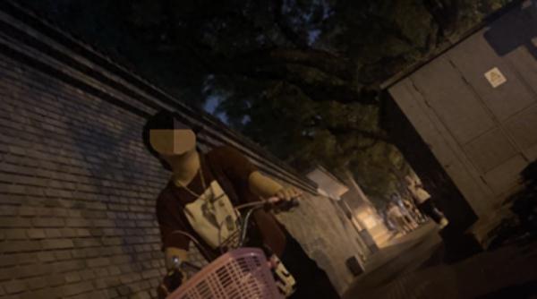 打游击、报价乱…南池子大街租车“夜骑长安街”请注意