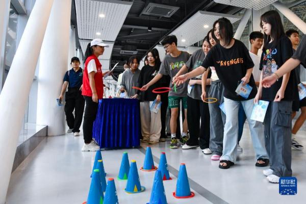 垃圾焚烧厂里的环保课堂