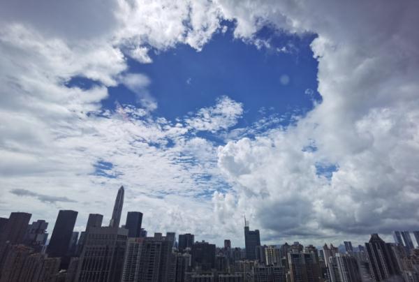 深圳暴雨预警升级！部分列车停运！全市进入暴雨防御状态