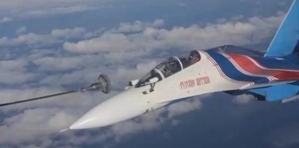 俄媒:俄两架战略轰炸机在巴伦支海和挪威海中立水域完成巡航飞行 俄媒:俄两架战略轰炸机在巴伦支海和挪威海中立水域完成巡航飞行