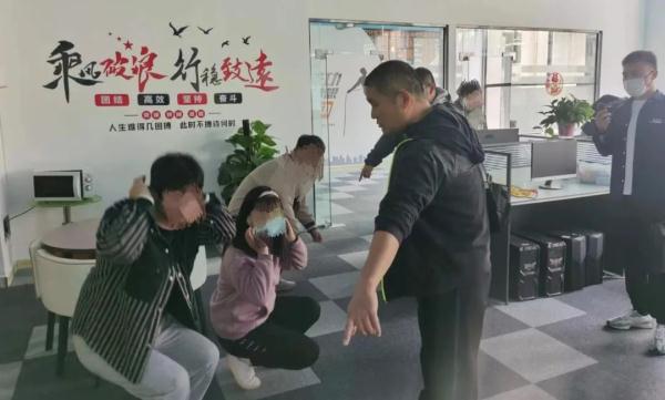 江苏警方公布重拳打击网络违法犯罪6起典型案例