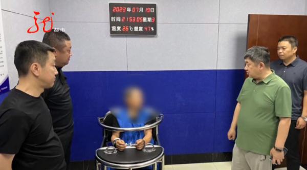 潜逃24年的杀人逃犯在哈尔滨落网，当年杀人只因为2块钱……
