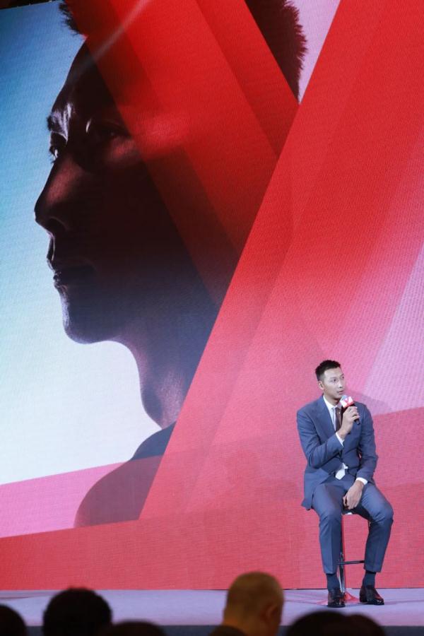 易建联:永远不会离开篮球,告别是新的开始 易建联:永远不会离开篮球,告别是新的开始