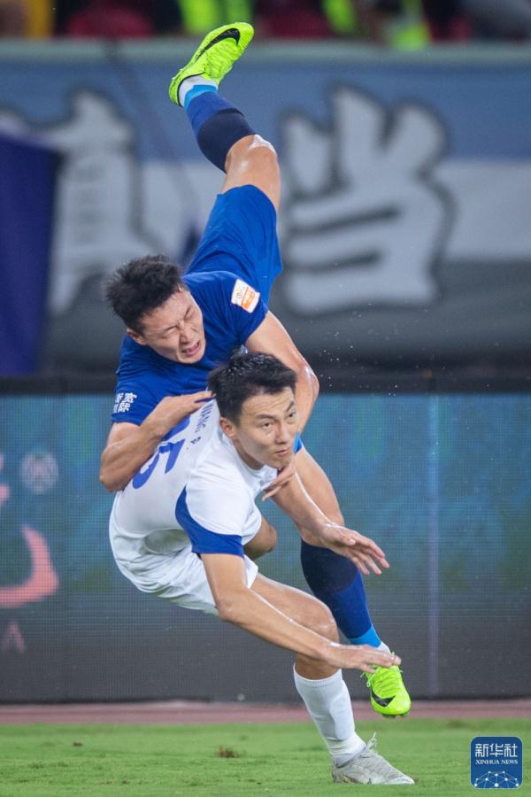 中超｜武汉三镇胜沧州雄狮