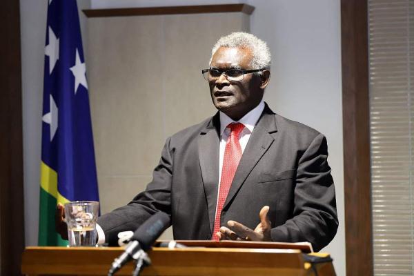 在“和平方舟”甲板上，所罗门群岛总理：非常感动