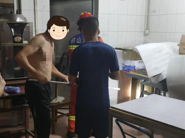 “眼镜蛇”惊现佛山民居！遇到怎么办？